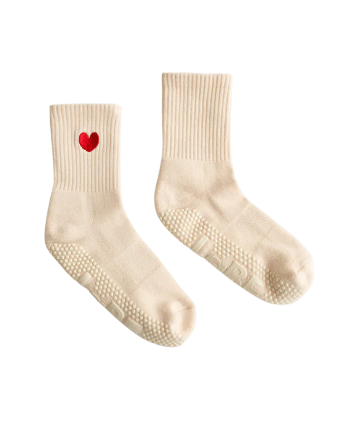 Beige Grip Socken mit großem rotem Herz auf dem Spann – stylisch und rutschfest für dein Pilates-Workout.