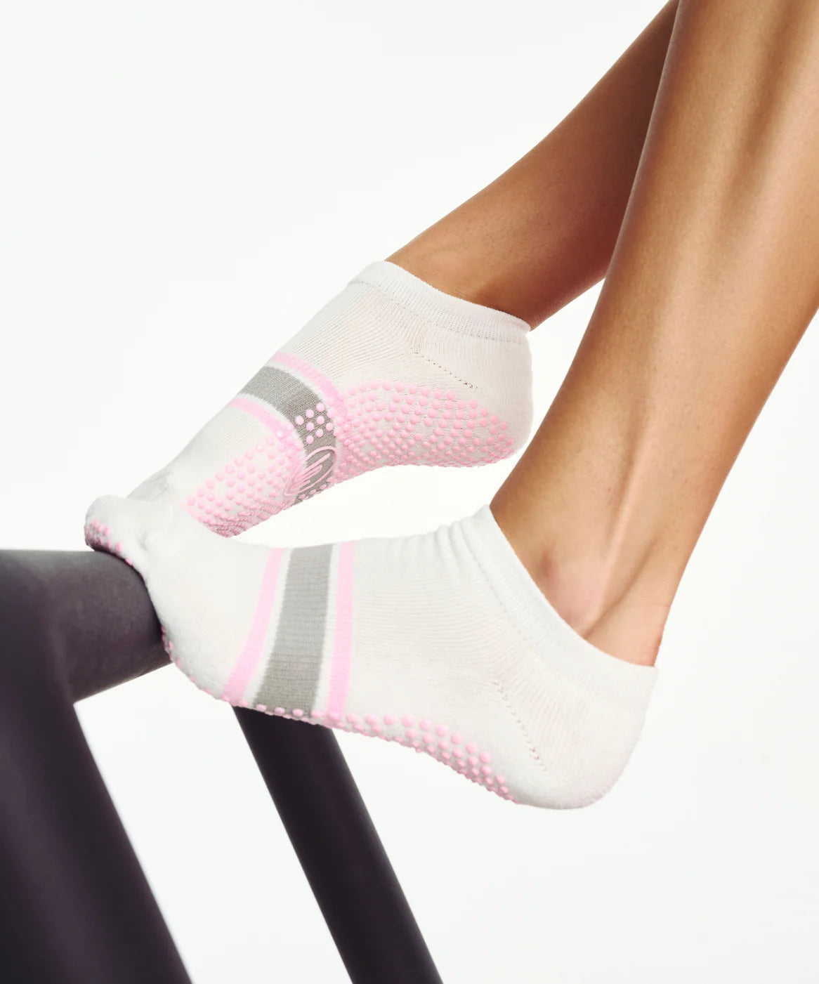 Low Rise Grip Socks 80' stripe