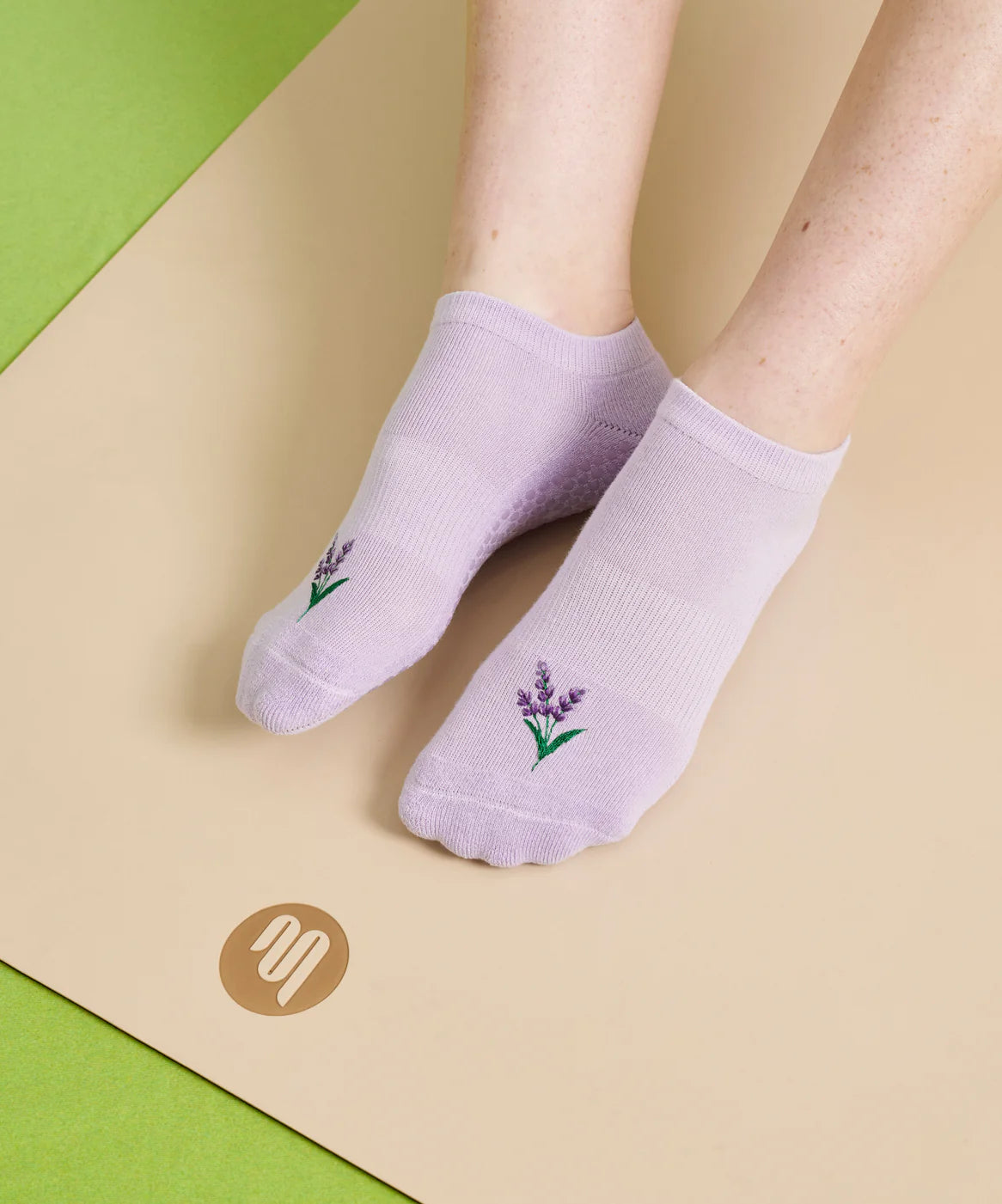 Low Rise Crew Grip Socks lavender haze