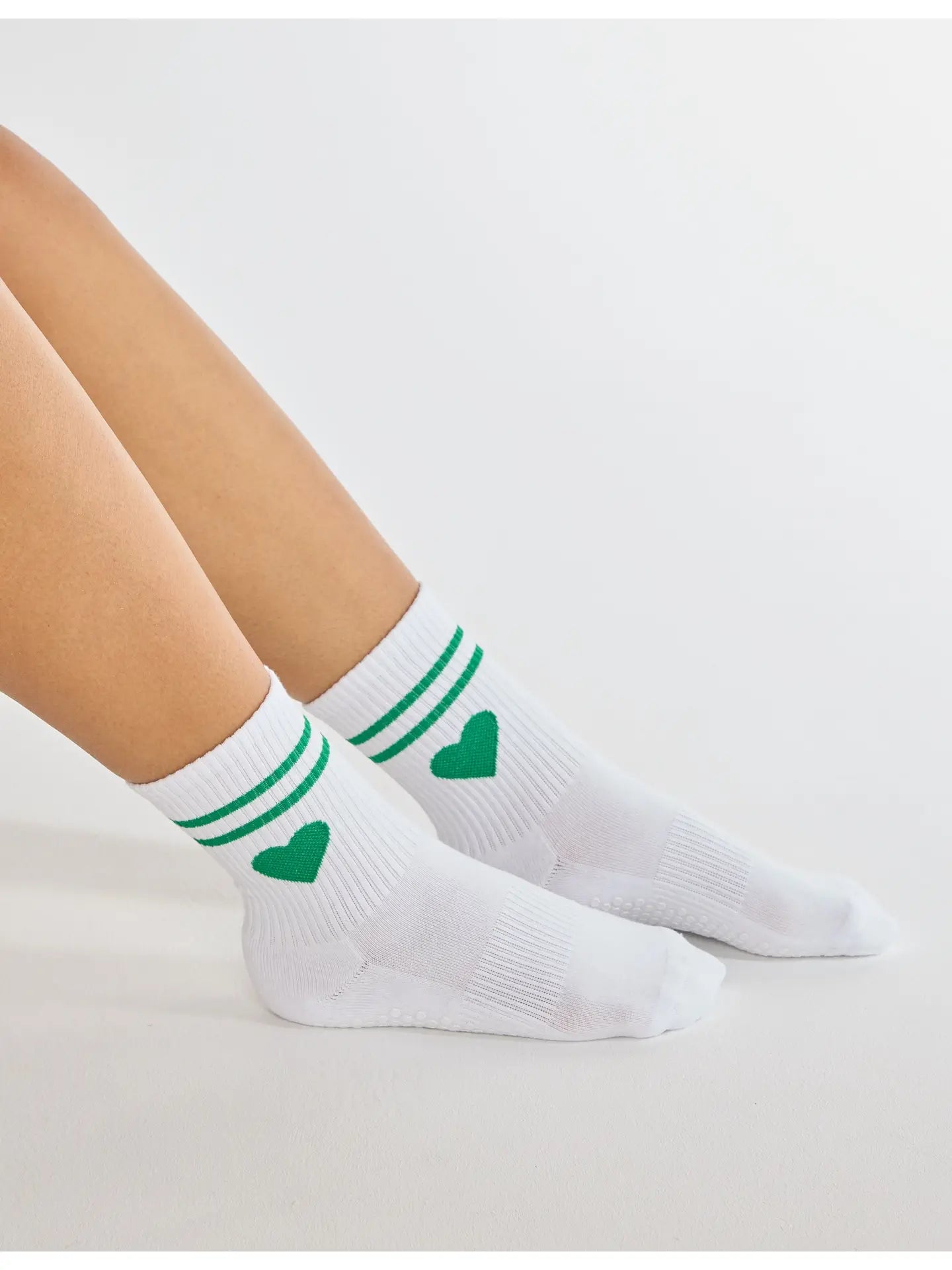 Pilates Outfit mit Emmie Sock in Grün