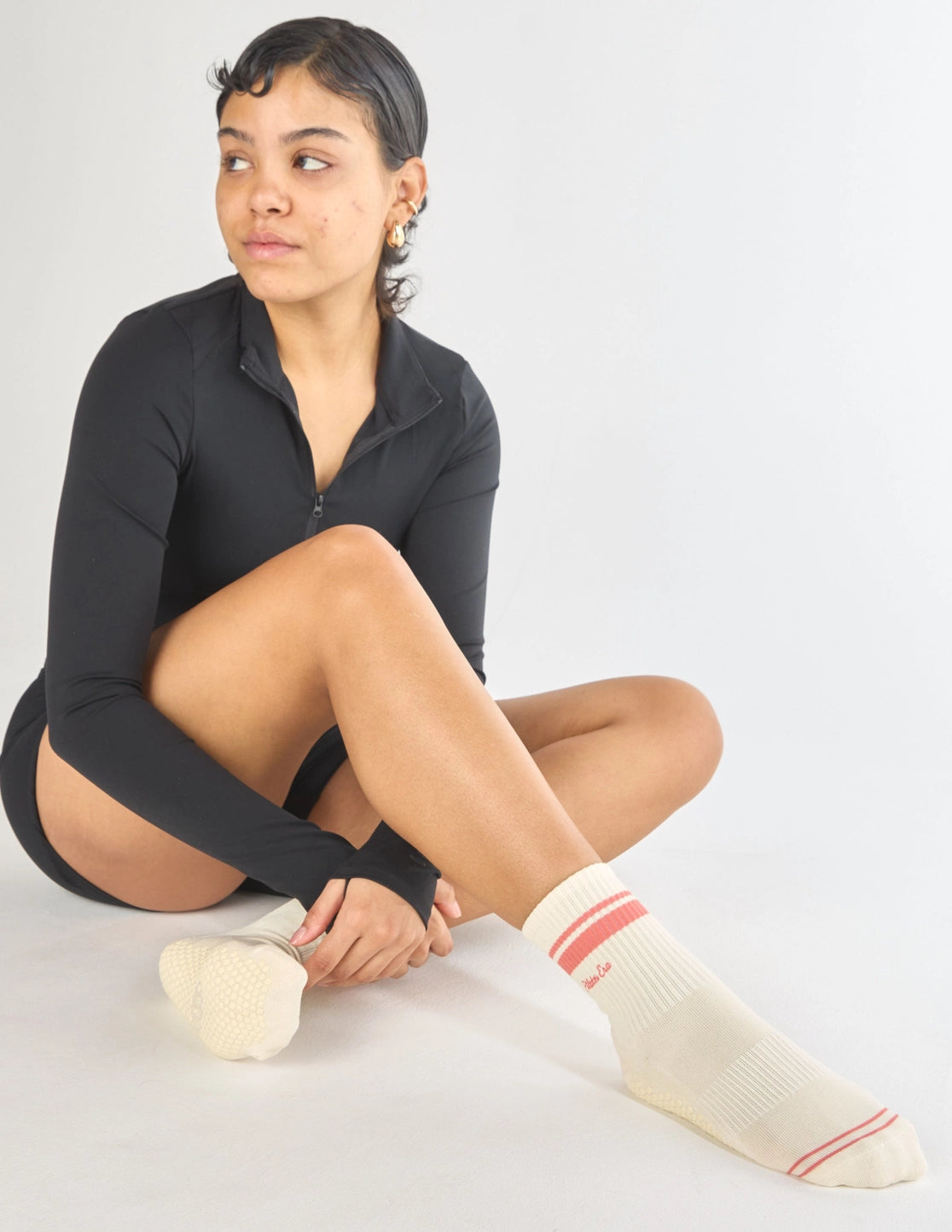 Socken während einer Pilates-Session in Blush