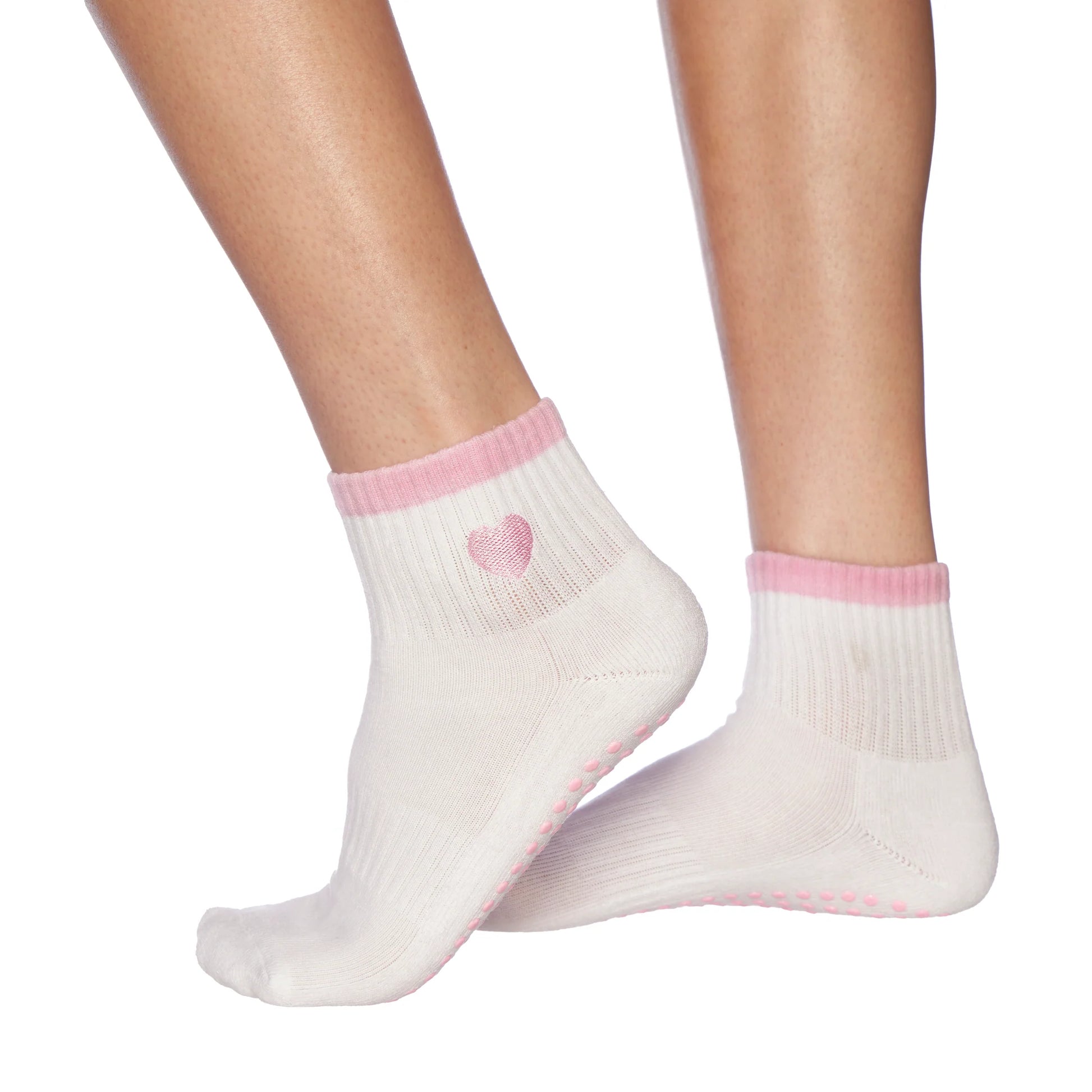 Pink Heart Grip Socken – Süß & rutschfest für Pilates & Barre